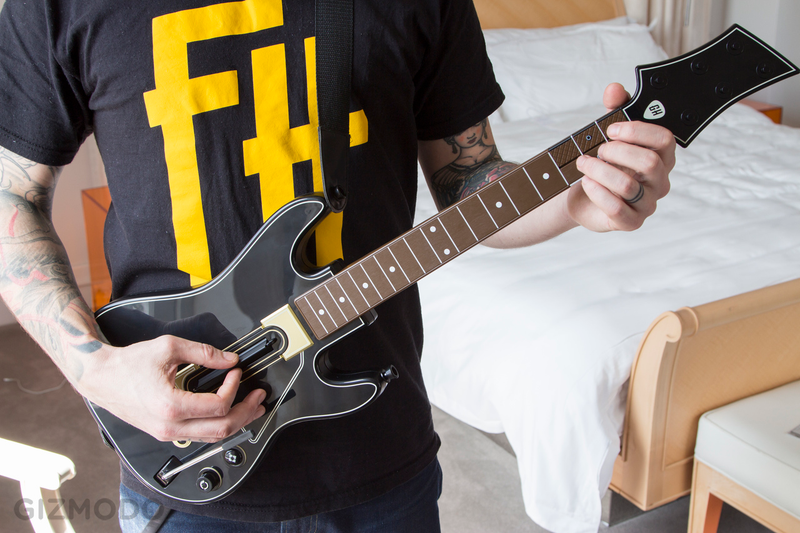 Illustration for article titled Guitar Hero Is Back This Fall, And You'll Only Need Three Fingers